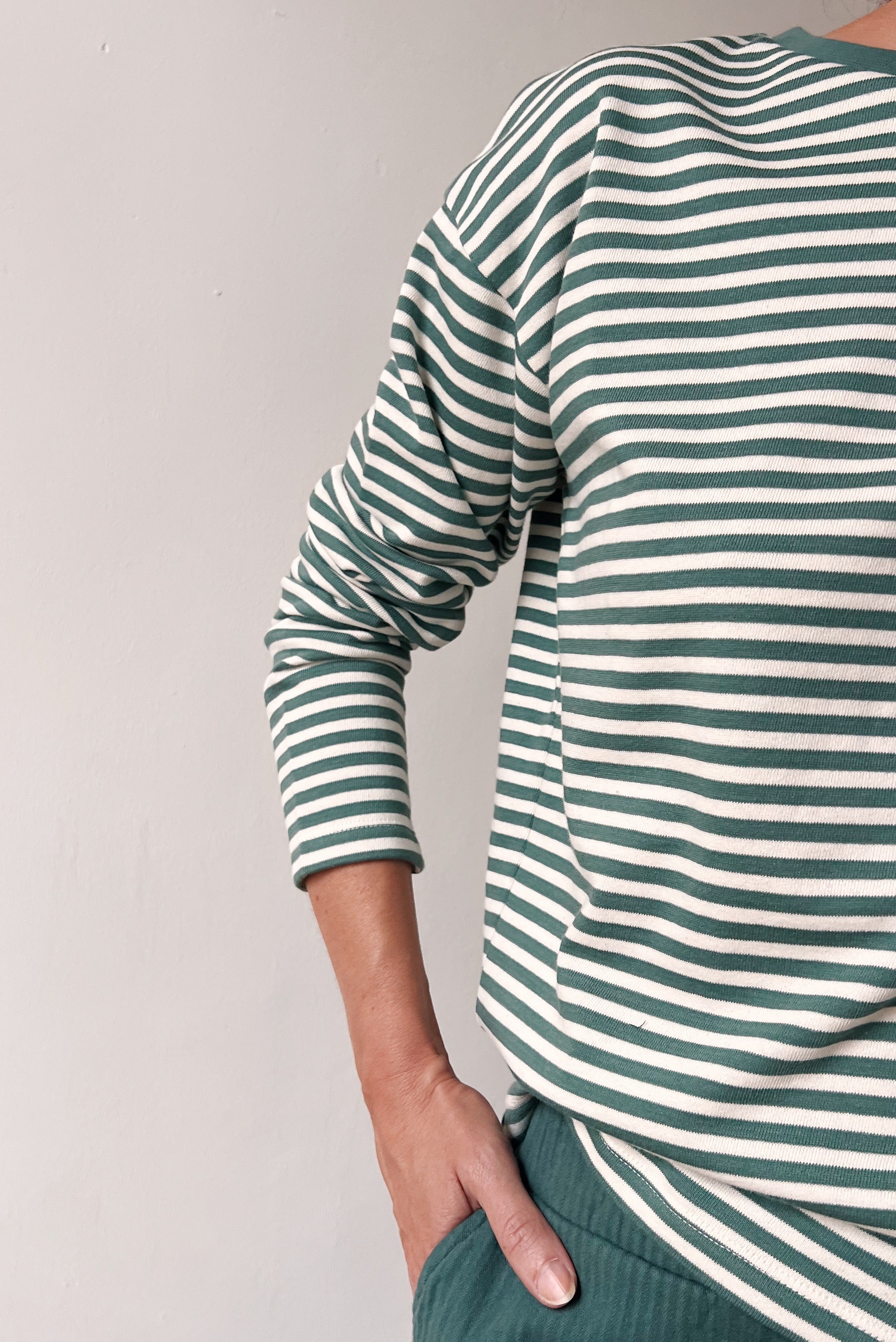 Sweatshirt Sally - Sage Stripes