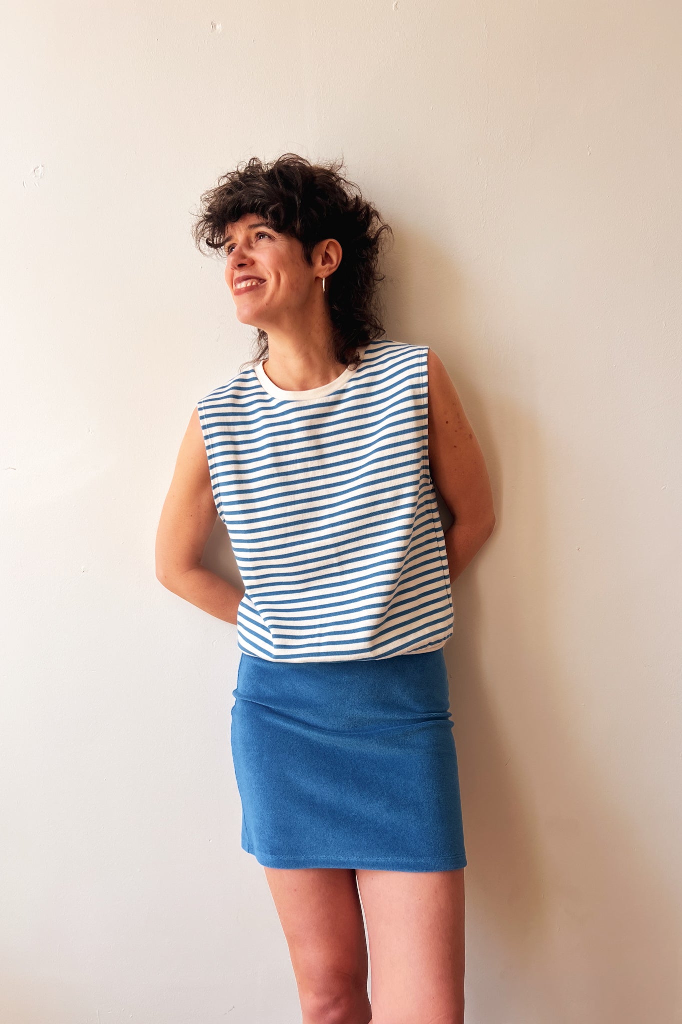 Sleeveless Sweater Freya - Bright Blue Stripes