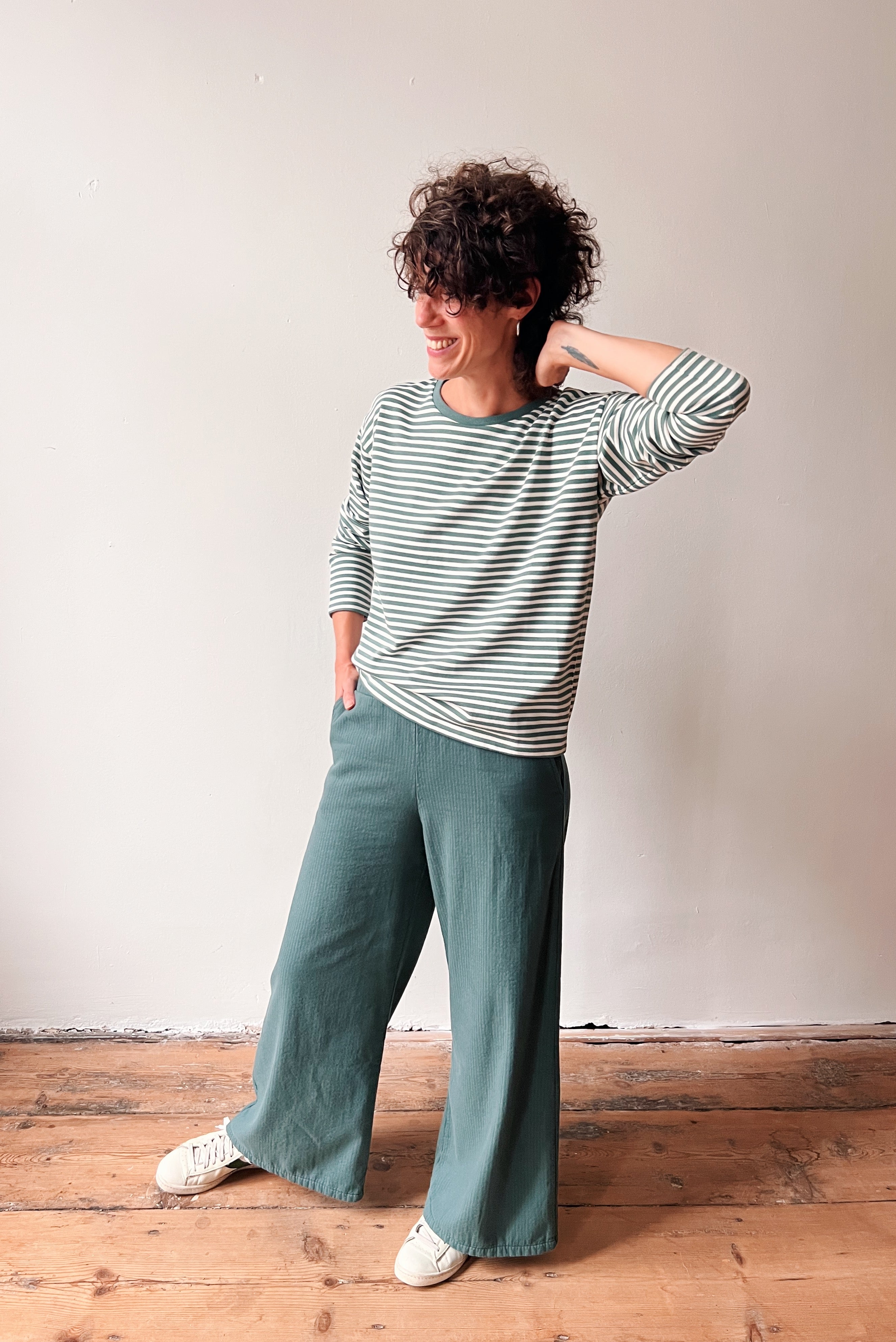 Sweatshirt Sally - Sage Stripes